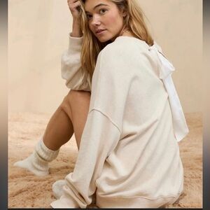 Aerie Big Chill Crewneck Bow Oversized Sweatshirt